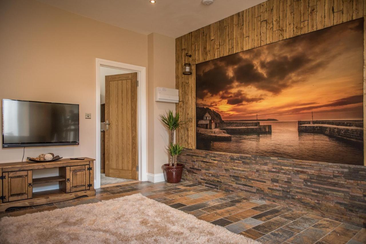 Deluxe Rustic Charlestown Themed Apartment 圣奥斯特尔 外观 照片